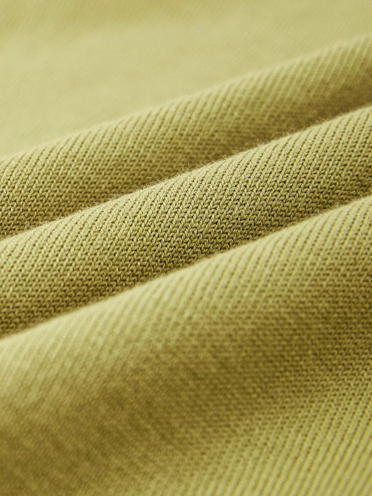 Breeze Field Polo – Cross & Crown